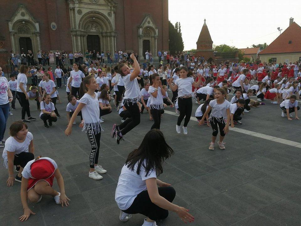 svjetski_dan_plesa_akovo_2018_7