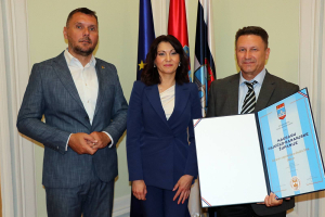 NAGRADA OSJEČKO-BARANJSKE ŽUPANIJE KUD-U TENA ĐAKOVO