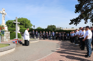 MISA, VIJENCI I SVIJEĆE POVODOM DANA DRŽAVNOSTI U ĐAKOVU