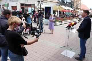 TISKOVNA KONFERENCIJA POVODOM POJAVE BOLESTI COVID-19 U ĐAKOVU