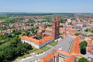 GRADU ĐAKOVU ODOBREN JE PROJEKT &bdquo;STRATEGIJA RAZVOJA PAMETNOG GRADA - SMART CITY ĐAKOVO&ldquo;