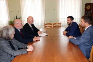 AMERIČKI VELEPOSLANIK NA PRIJEMU KOD GRADONAČELNIKA MARINA MADNARIĆA