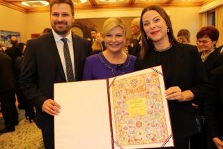 ĐAKOVAČKIM VEZOVIMA DODIJELJENA POVELJA REPUBLIKE HRVATSKE