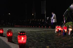 POKLONILI SE ŽRTVI VUKOVARA I &Scaron;KABRNJE