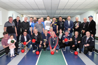 GRADSKA KUGLAČKA LIGA - GRADONAČELNIK MANDARIĆ URUČIO MEDALJE I PEHARE NAJBOLJIMA