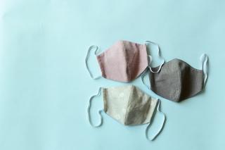 IZRADA MASKI UZ PO&Scaron;TIVANJE SANITARNIH MJERA I UPUTA