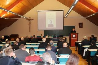 ZNANSTVENI KOLOKVIJ O 100. OBLJETNICI ROĐENJA BISKUPA ĆIRILA KOSA